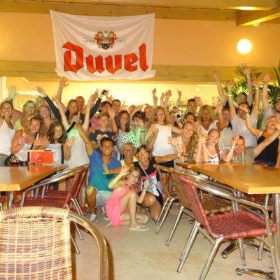 Le restaurant et l'épicerie du camping