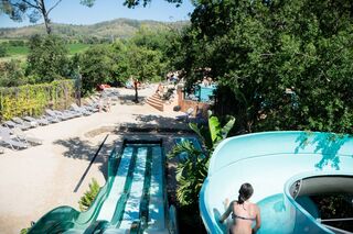Parc aquatique en camping à Hyères avec 4 piscines