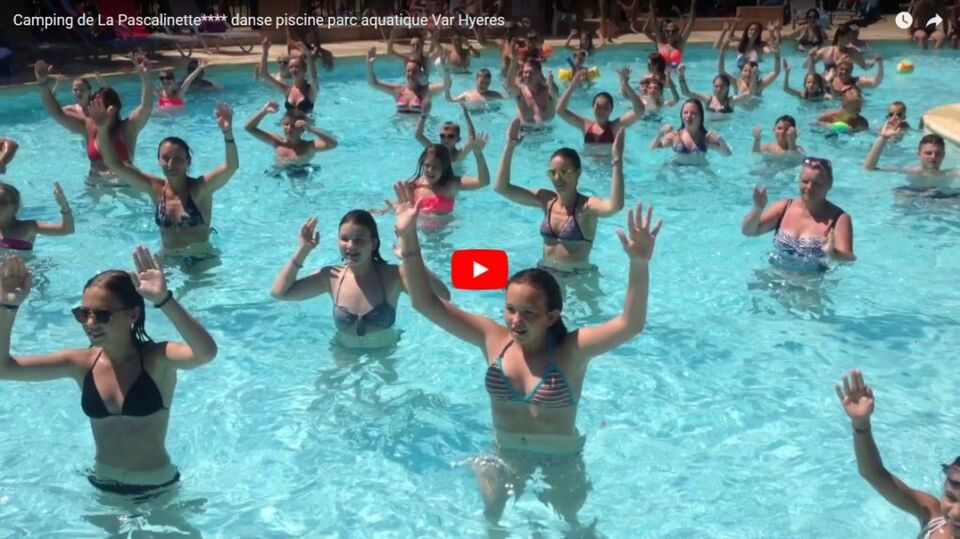 Camping de La Pascalinette**** danse de la piscine au parc aquatique