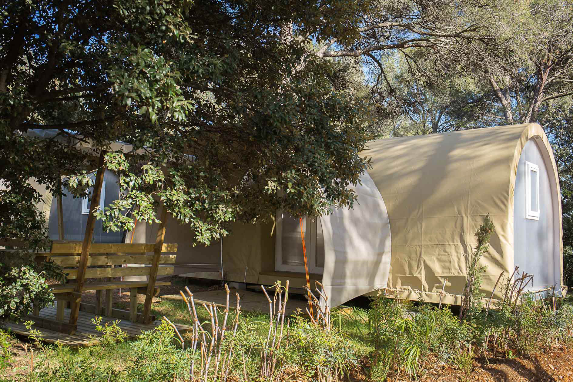 Bungalow équipé toilé Soleil Nature Economique Convivial