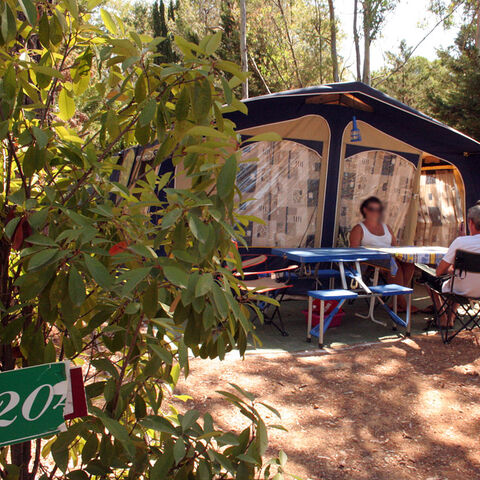 Emplacements Confort tentes, caravanes & camping-cars dans le Var