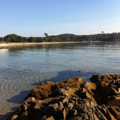 Plage de Léoube à Bormes - Camping de La Pascalinette®