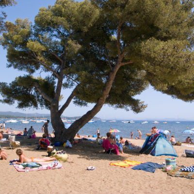 Plage de l'Argentière La Londe - Camping de La Pascalinette®