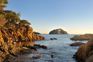 Camping près du Fort de Brégançon