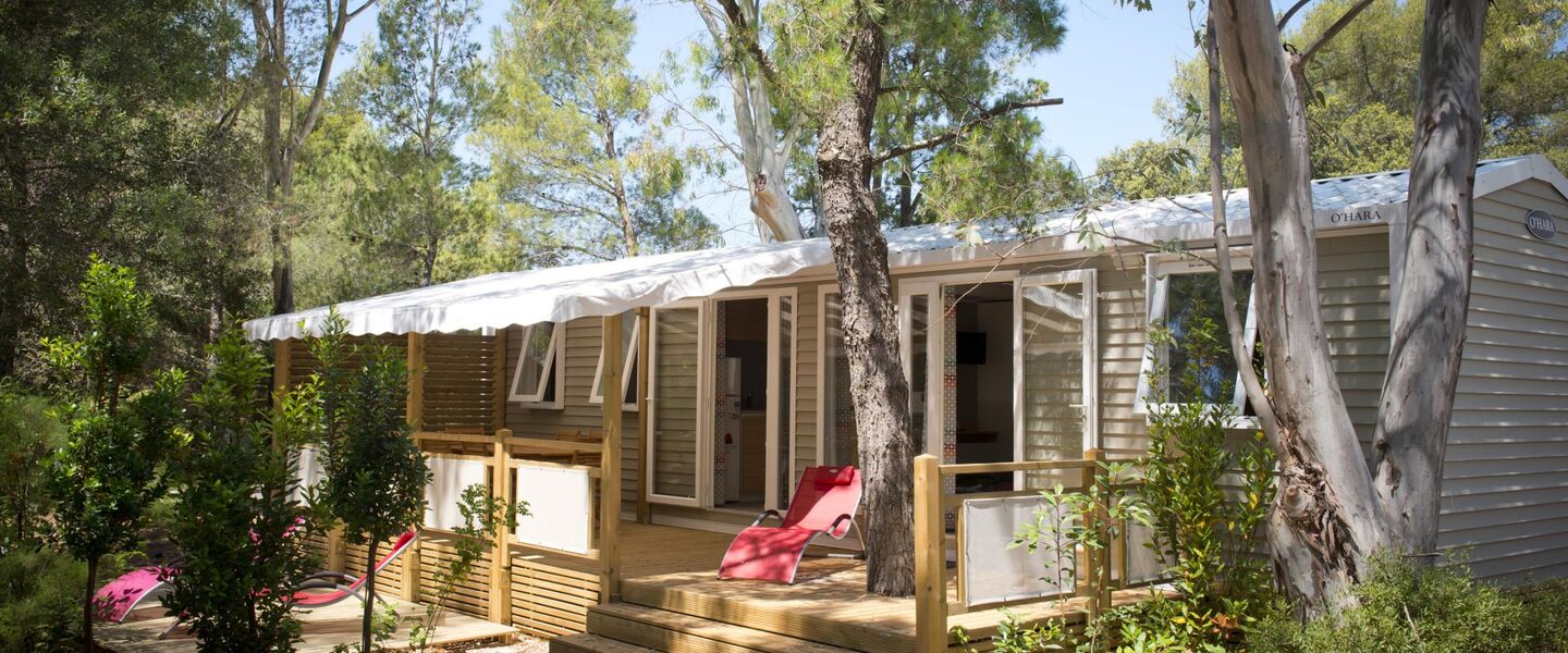 Mobile-home luxe très équipé en camping dans le Var
