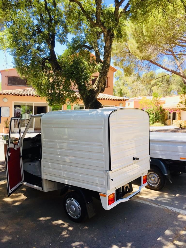 Voiturette du camping de La Londe-les-Maures dans le Var