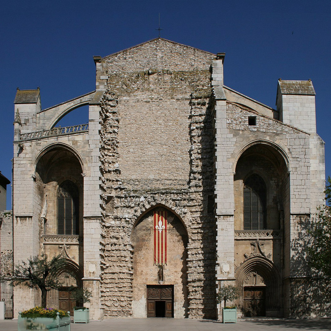 Découverte de la Basilique de St Maximin la Ste Baume près du camping