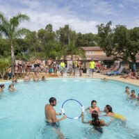 Animationen im Pool vom Wasserparadies auf dem Campingplatz Animationen auf dem Campingplatz**** im Departement Var