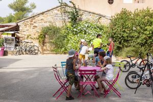 Camping dans le Var avec animations ludiques pour enfants 