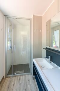 Villa - salle d'eau - douche - vacances premium Var