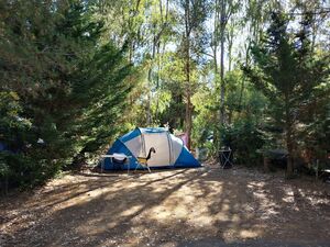 Vue d'une tente en Camping Var