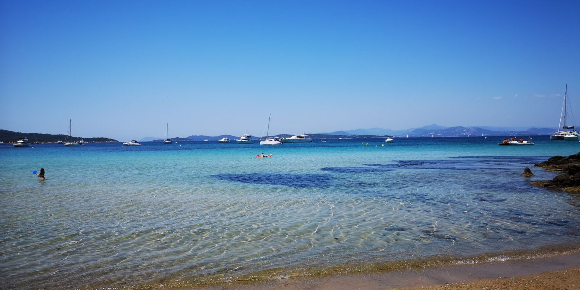 Camping près des plages de Porquerolles