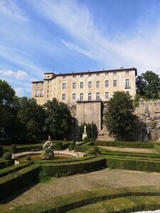 Vue Château et Parc Entrecasteaux