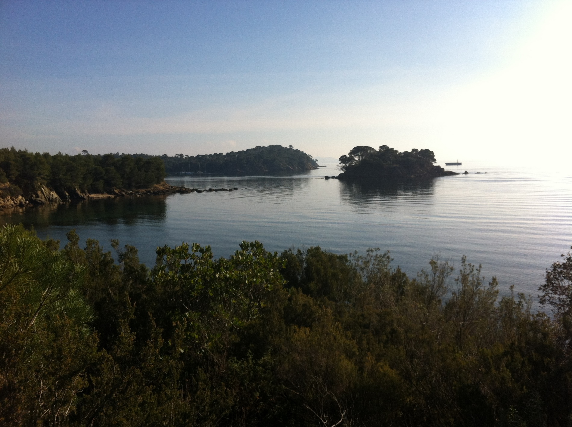 Vue du sentier du littoral de Hyères