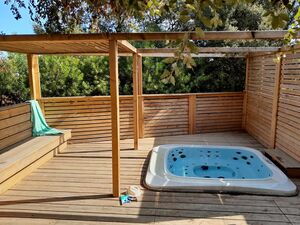 Camping Var - Location villa jacuzzi entre amis 