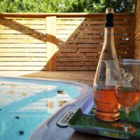 Privé spa op camping in Zuid-Frankrijk Privé bubbelbad op camping in de Provence