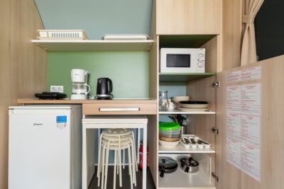 Ingerichte keuken in de tent CocoSweet® Ingerichte tent op camping