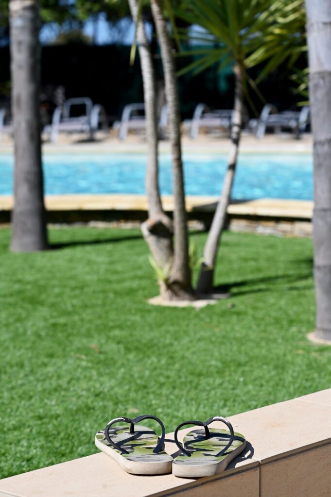 Peace and tranquillity at our campsite in the Var, French Riviera-Côte d'Azur It's so good to relax by the pool!