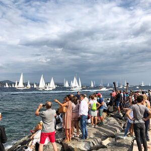 Course de bateaux à voile dans le Var