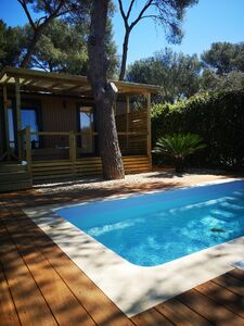 Mobile-home climatisé avec piscine privée dans le Var