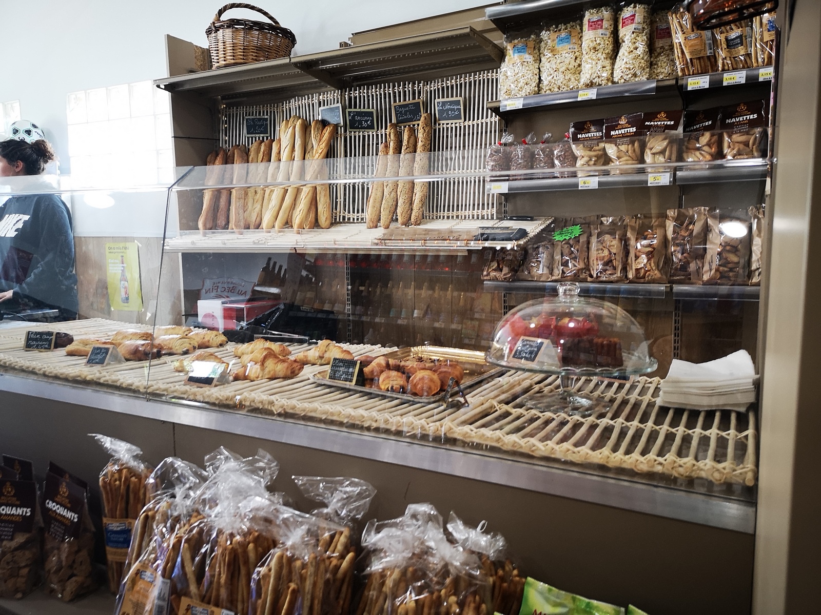 Brood en gebak te koop op 4-sterrencamping Les Jardins de La Pascalinette tussen Hyères en Le Lavandou in de Provence