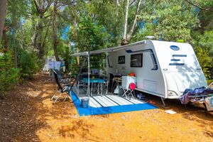 Emplacement caravane camping pas cher en bord de mer