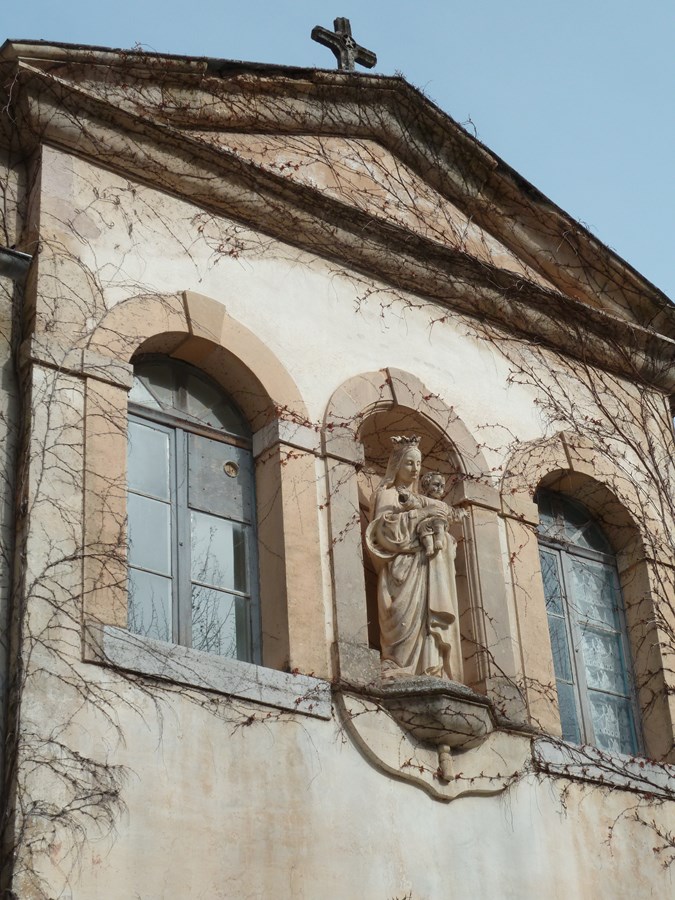 Kloster in der Provence Besuchen Sie die Kartause von Montrieux im Departement Var