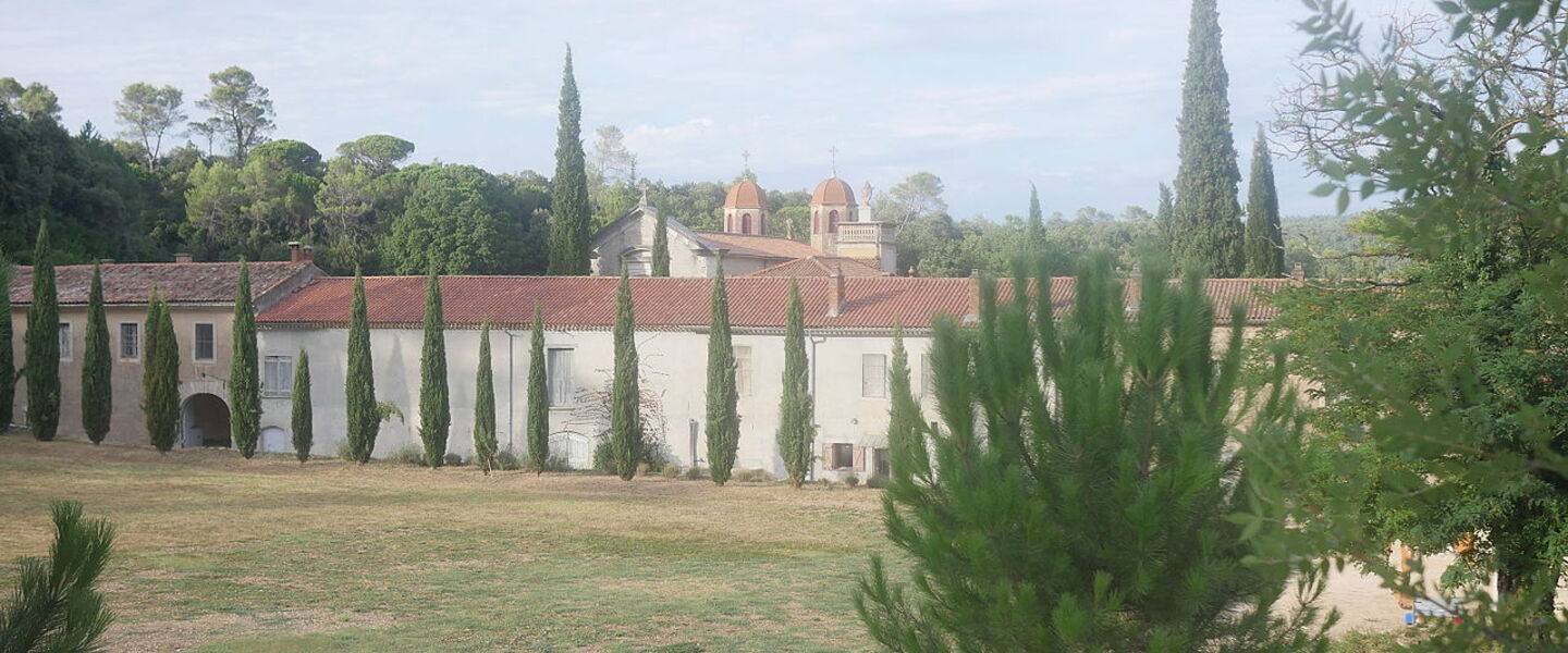 Monastère chartreux en Provence