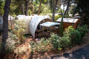 Côte d'Azur Tente montée et équipée - Vacances écologiques et  nature