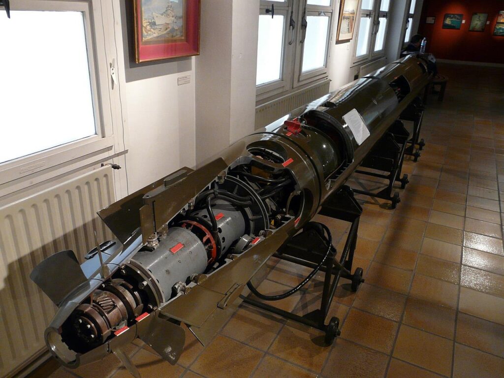 Z13 type torpedo in het National Maritiem Museum in Toulon