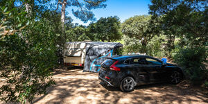 Emplacement tente XXL en camping 4 étoiles Côte d'Azur