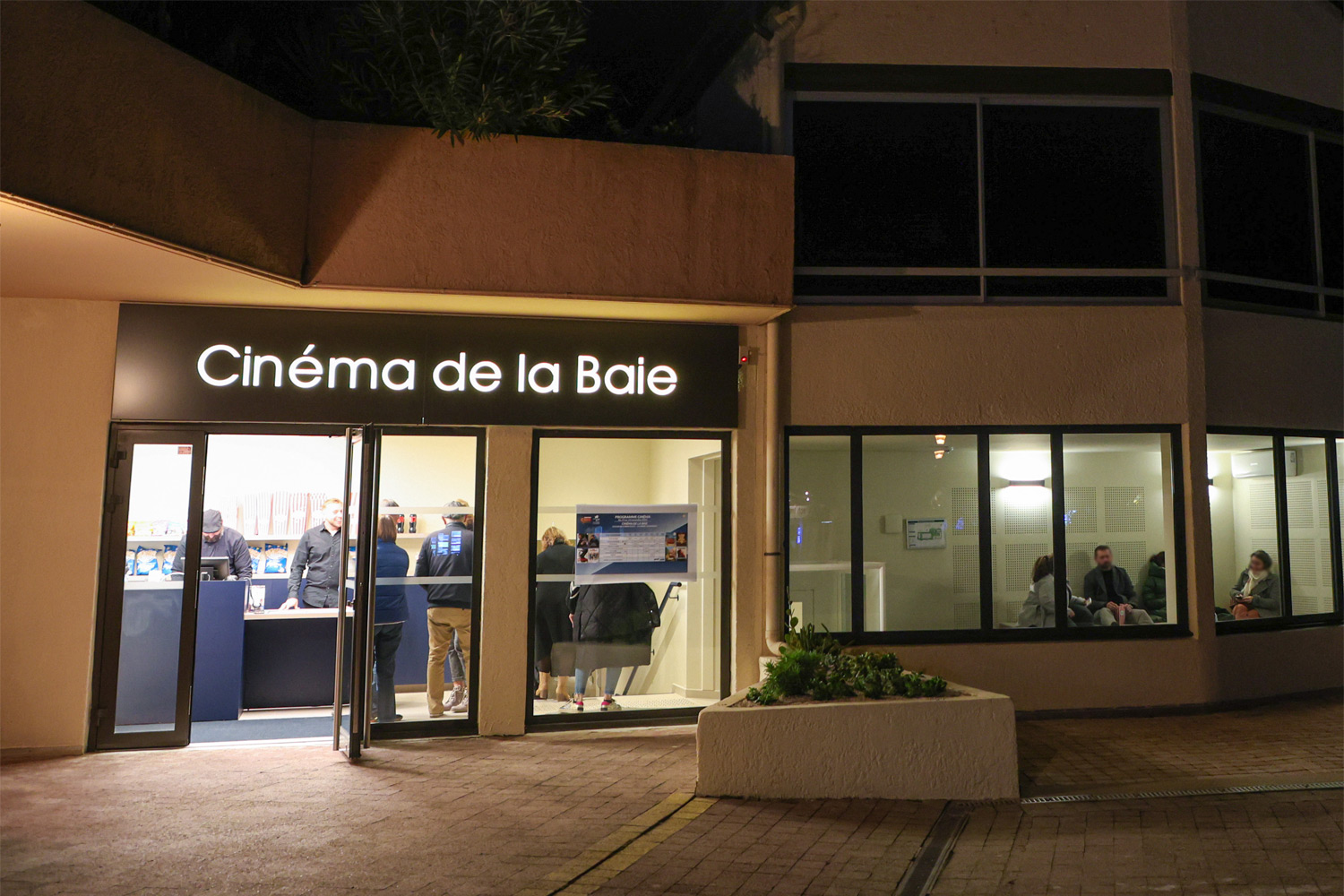 Inauguration du cinéma de La Londe-les-Maures